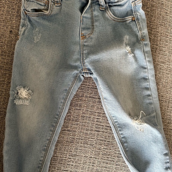 Baby Girl 12-18 Month Zara, Calvin Klein and Gymboree - Picture 5 of 11